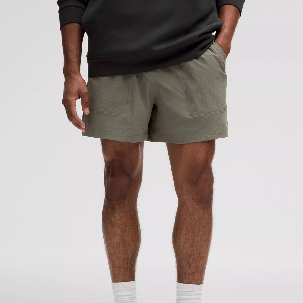 Lululemon bowline woven shorts 5” inseam